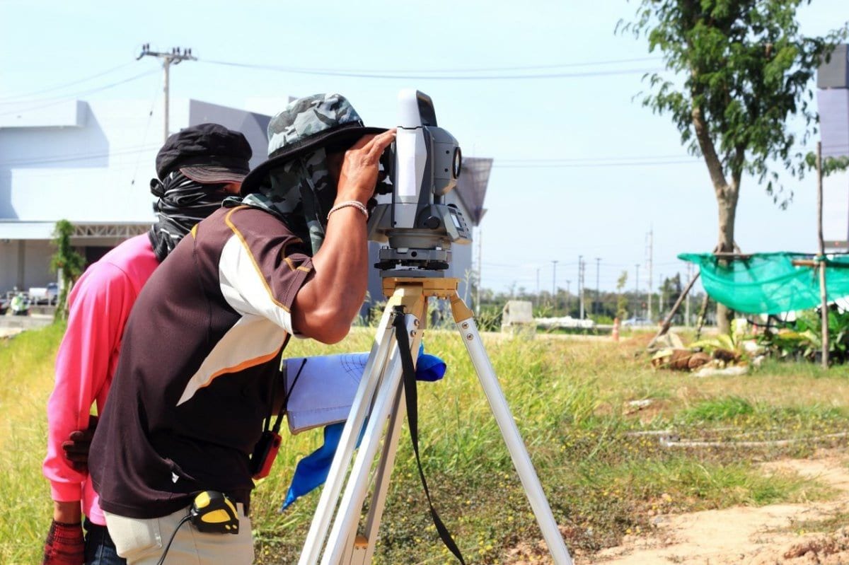 เทคนิคการส่องกล้อง Total station ให้ตรงกับเป้าปริซึม (Prism)